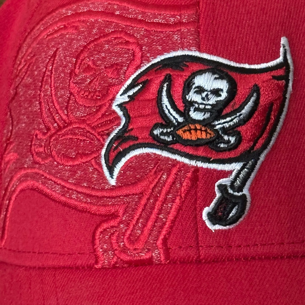 🔥 Tampa Bay Buccaneers Cap - Reebok Fitmax '70 - Like New! 🔥